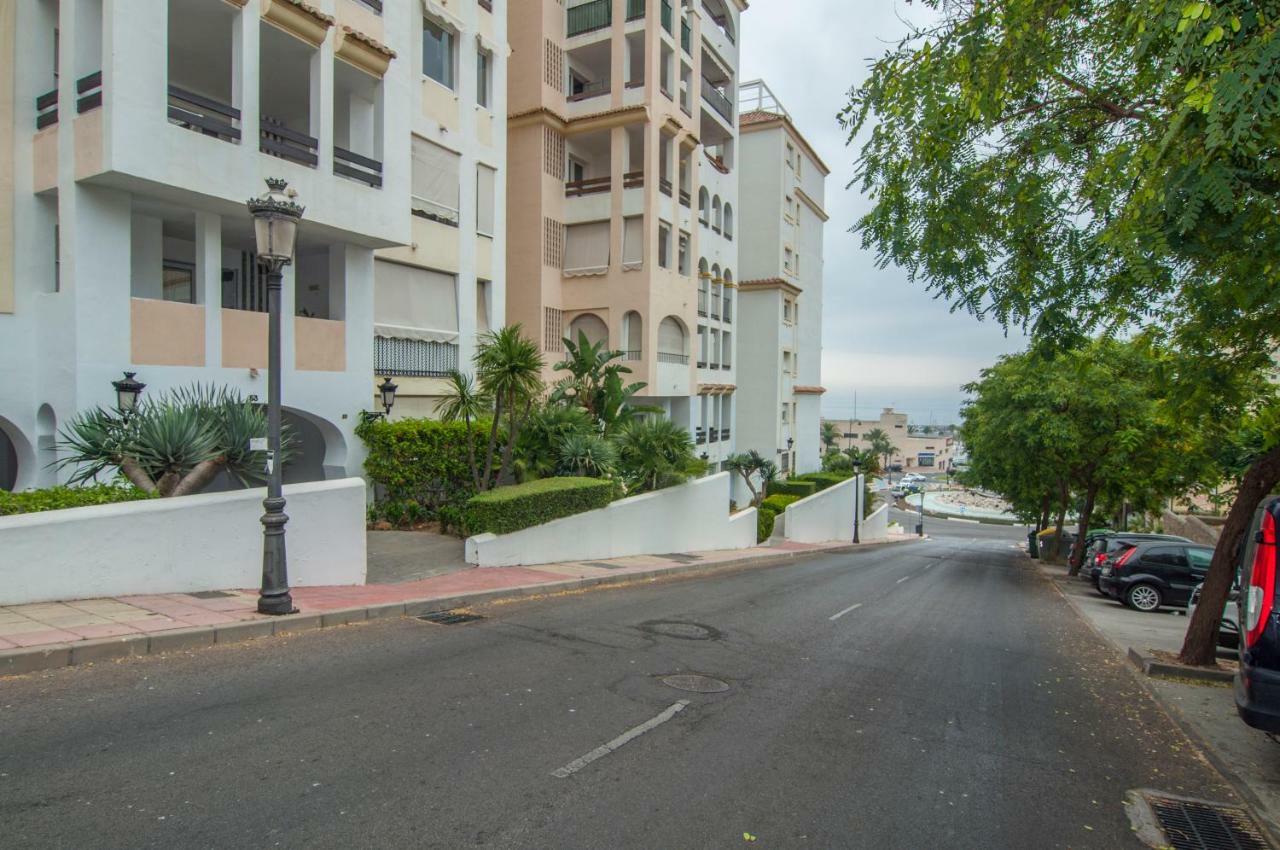 Puerto Deportivo Estepona Exterior photo